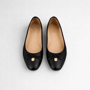 Vince Camuto Black Leather Ballet Flats Gold Charm Bow | Size 7